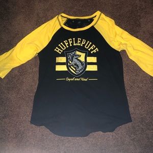 REVERSIBLE HUFFLEPUFF BASEBALL TEE